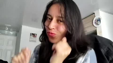 Snapshot of rav3nx_ chatting on June 11, 9:46 pm online show from June 11, 9:46 pm