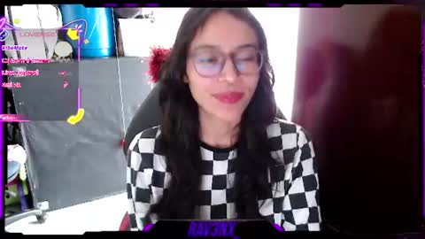   online show from July 8, 5:06 pm