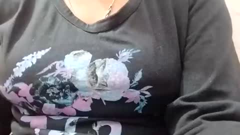 Snapshot of rava_sexy chatting on November 10, 3:38 am rava_sexy online show from November 10, 3:38 am