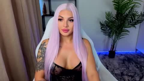 raven_inkk online show from January 15, 10:53 am