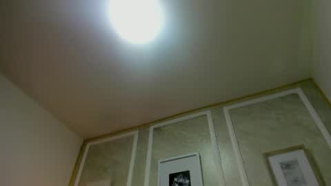 Snapshot of raven_loove chatting on April 30, 1:39 pm raven_loove online show from April 30, 1:39 pm