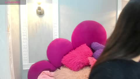 Snapshot of raven_loove chatting on May 21, 8:05 pm raven_loove online show from May 21, 8:05 pm