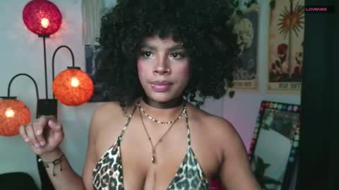 Snapshot of raven_luv chatting on September 16, 9:49 pm raven  online show from September 16, 9:49 pm