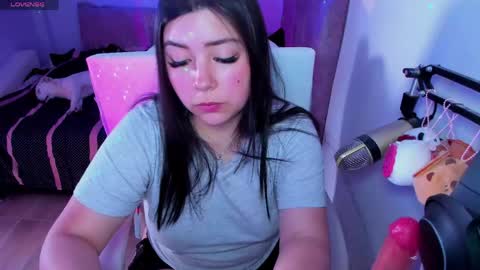 Snapshot of raven_toky0 chatting on April 29, 9:43 pm Raven online show from April 29, 9:43 pm