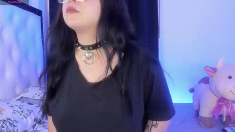 Snapshot of ravendark_666 chatting on November 2, 3:31 am Raven  online show from November 2, 3:31 am