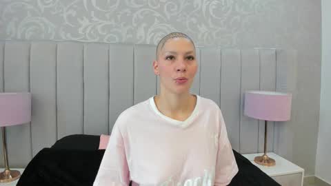 Ravenfox  online show from March 15, 2:23 pm