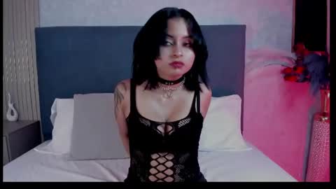 Snapshot of ravenmonrroe chatting on June 23, 7:34 pm RAVEN MONRROE online show from June 23, 7:34 pm