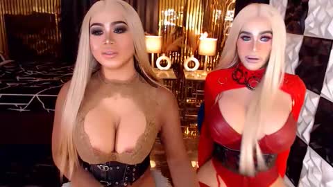 Snapshot of ravenmystiquex chatting on April 6, 9:21 am ravenmystiquex online show from April 6, 9:21 am