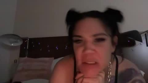 Raven Ray online show from May 26, 9:27 am