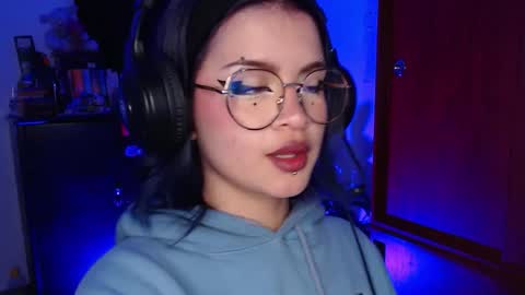 raventh_ online show from December 16, 1:43 am