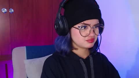 raventh_ online show from March 8, 10:08 am