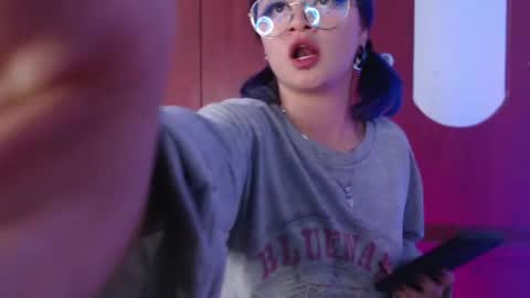 raventh_ online show from April 9, 2:22 am