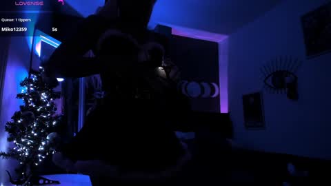 Raven Witch online show from December 23, 9:08 pm