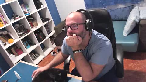 ravingr3d3 online show from October 24, 11:45 pm