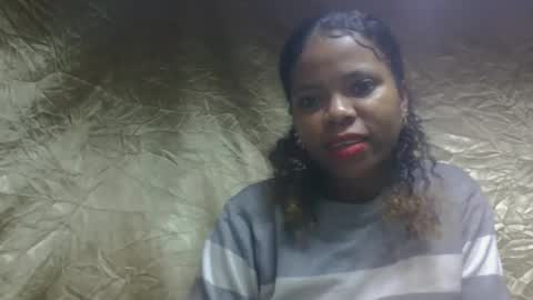 ravomamy online show from December 1, 10:15 pm