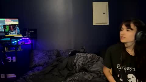 Ravyn and Nyx online show from October 21, 2:45 am