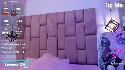 Snapshot of ravynrouge_ chatting on October 1, 12:33 pm ravynrouge_ online show from October 1, 12:33 pm