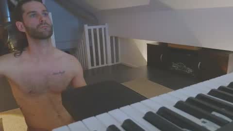 Snapshot of rawfrench chatting on December 17, 5:19 pm rawfrench online show from December 17, 5:19 pm