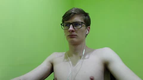 Snapshot of ray_booy chatting on June 6, 1:16 pm Ray Booy online show from June 6, 1:16 pm