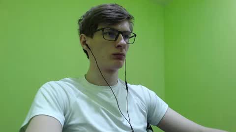 Snapshot of ray_booy chatting on June 21, 9:01 am Ray Booy online show from June 21, 9:01 am