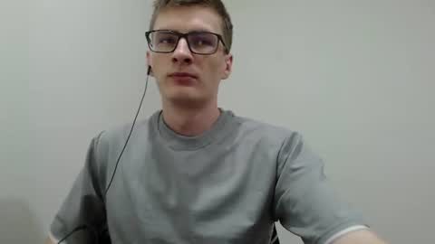 Snapshot of ray_booy chatting on July 2, 6:52 am Ray Booy online show from July 2, 6:52 am