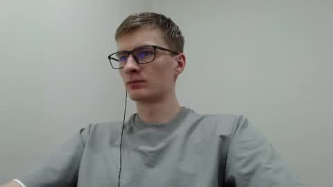 Snapshot of ray_booy chatting on July 4, 9:15 am Ray Booy online show from July 4, 9:15 am