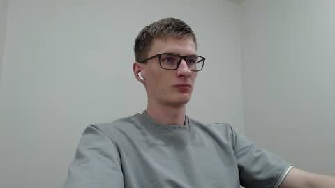 Snapshot of ray_booy chatting on July 7, 5:06 pm Ray Booy online show from July 7, 5:06 pm