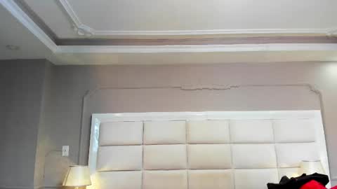 Snapshot of ray_coopers chatting on December 7, 11:12 pm Ray Coopers online show from December 7, 11:12 pm