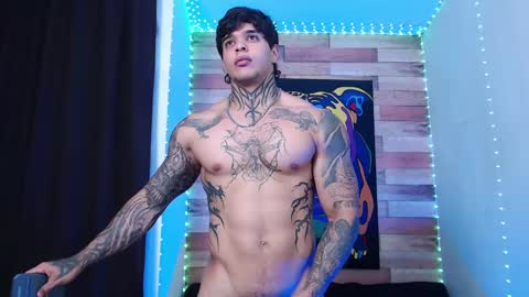 Snapshot of ray_coopers chatting on December 14, 12:01 am Ray Coopers online show from December 14, 12:01 am