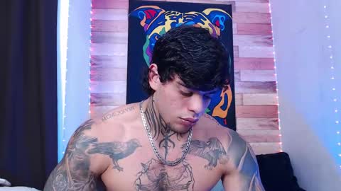 Snapshot of ray_coopers chatting on December 17, 11:38 pm Ray Coopers online show from December 17, 11:38 pm