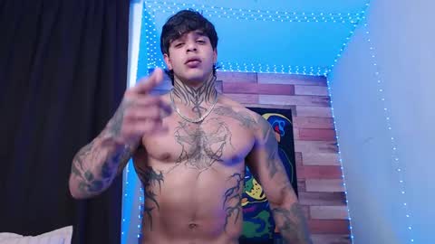 Snapshot of ray_coopers chatting on January 11, 1:27 am Ray Coopers online show from January 11, 1:27 am