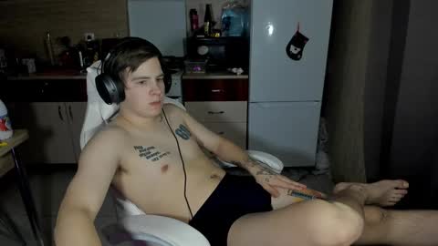 Snapshot of ray_hill chatting on December 26, 8:18 am Ray online show from December 26, 8:18 am