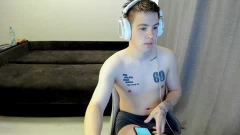 Ray online show from April 19, 6:46 am