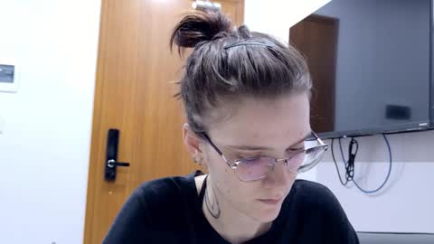 Ray-Ray online show from February 11, 10:20 am