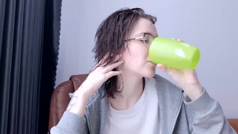 Ray-Ray online show from March 25, 2:17 am