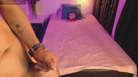 Snapshot of rayan_ortiz chatting on November 20, 4:56 am rayan_ortiz online show from November 20, 4:56 am