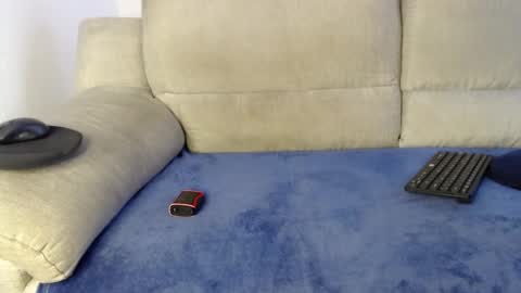 Ray  online show from February 7, 6:11 pm