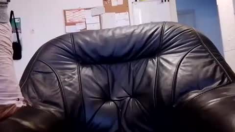 Snapshot of rayerdennis chatting on October 28, 7:23 am rayerdennis online show from October 28, 7:23 am