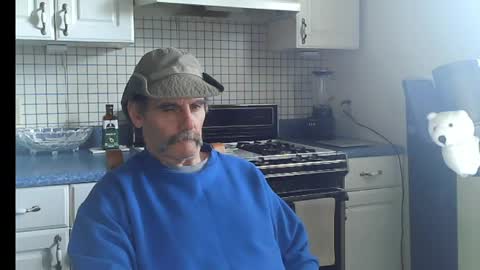 Snapshot of raylene4u2 chatting on April 20, 9:16 pm Ray online show from April 20, 9:16 pm