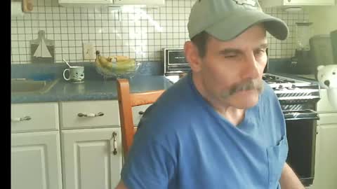 Snapshot of raylene4u2 chatting on May 16, 7:45 pm Ray online show from May 16, 7:45 pm