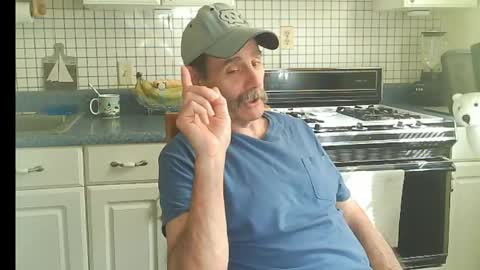 Snapshot of raylene4u2 chatting on May 16, 8:29 pm Ray online show from May 16, 8:29 pm
