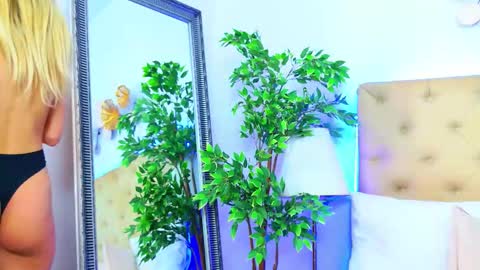 RaysaDrake online show from March 27, 8:26 am