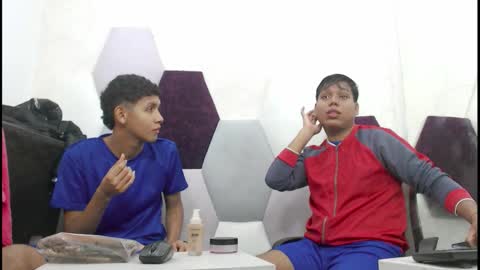 Snapshot of raystewart_ chatting on November 1, 2:13 am raystewart online show from November 1, 2:13 am