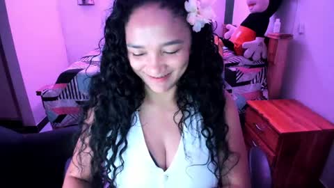 Danna online show from May 9, 2:55 pm