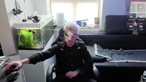 Rayzel online show from February 1, 12:15 pm