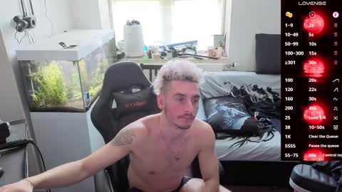 Rayzel online show from March 9, 12:53 pm