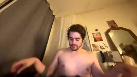 Snapshot of rbross3 chatting on December 23, 1:36 am rbross3 online show from December 23, 1:36 am