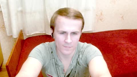 Snapshot of ready2serve_obey chatting on January 12, 2:24 am Jack online show from January 12, 2:24 am