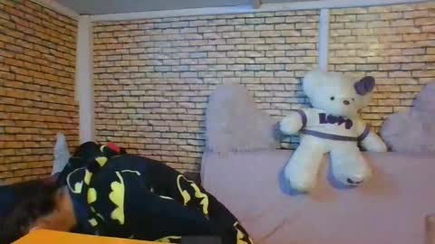 Snapshot of real_coupl3 chatting on December 3, 9:35 pm real_coupl3 online show from December 3, 9:35 pm