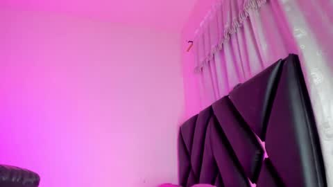 real_sweetbrina online show from March 29, 4:12 am